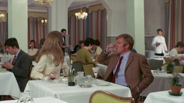 Há 56 anos, ele foi figurante em um filme com 2 dos maiores atores da história; mais tarde, tornou-se uma lenda